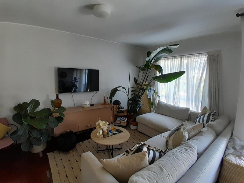 To Let 2 Bedroom Property for Rent in Kenilworth Western Cape